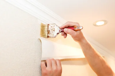 Pose de papier peint à Erstroff — revêtements muraux et toiles de verre
